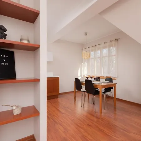 Kaszelewskiego By Renters Apartment