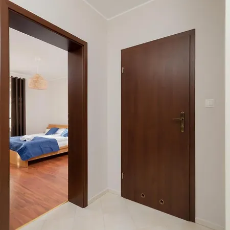 Kaszelewskiego By Renters *